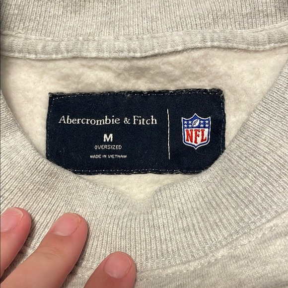 Chicago Bears Gray Sweater - Picture 3 of 5